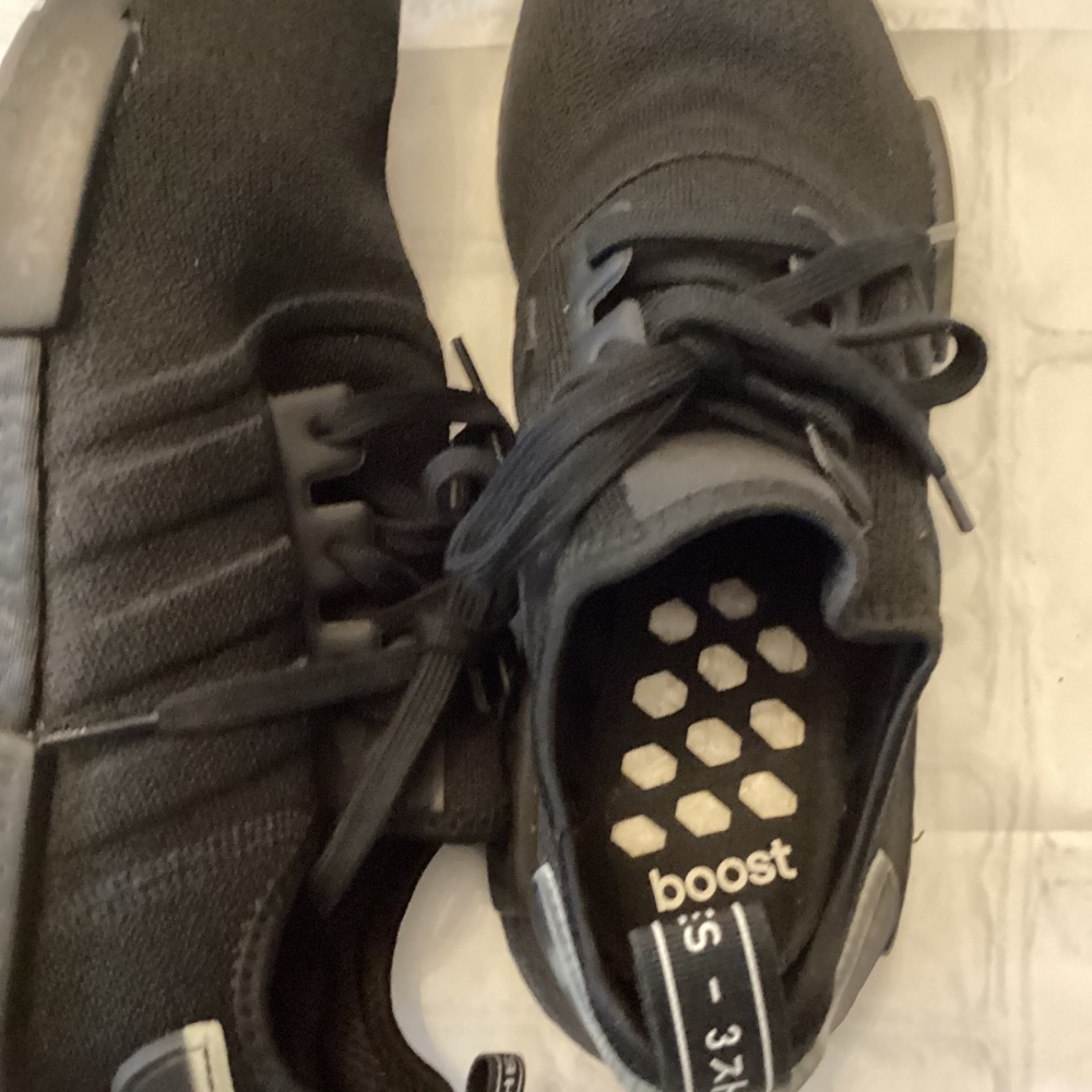 ADIDAS RUNNING SHOES NMD R1 - Picture 6 of 13